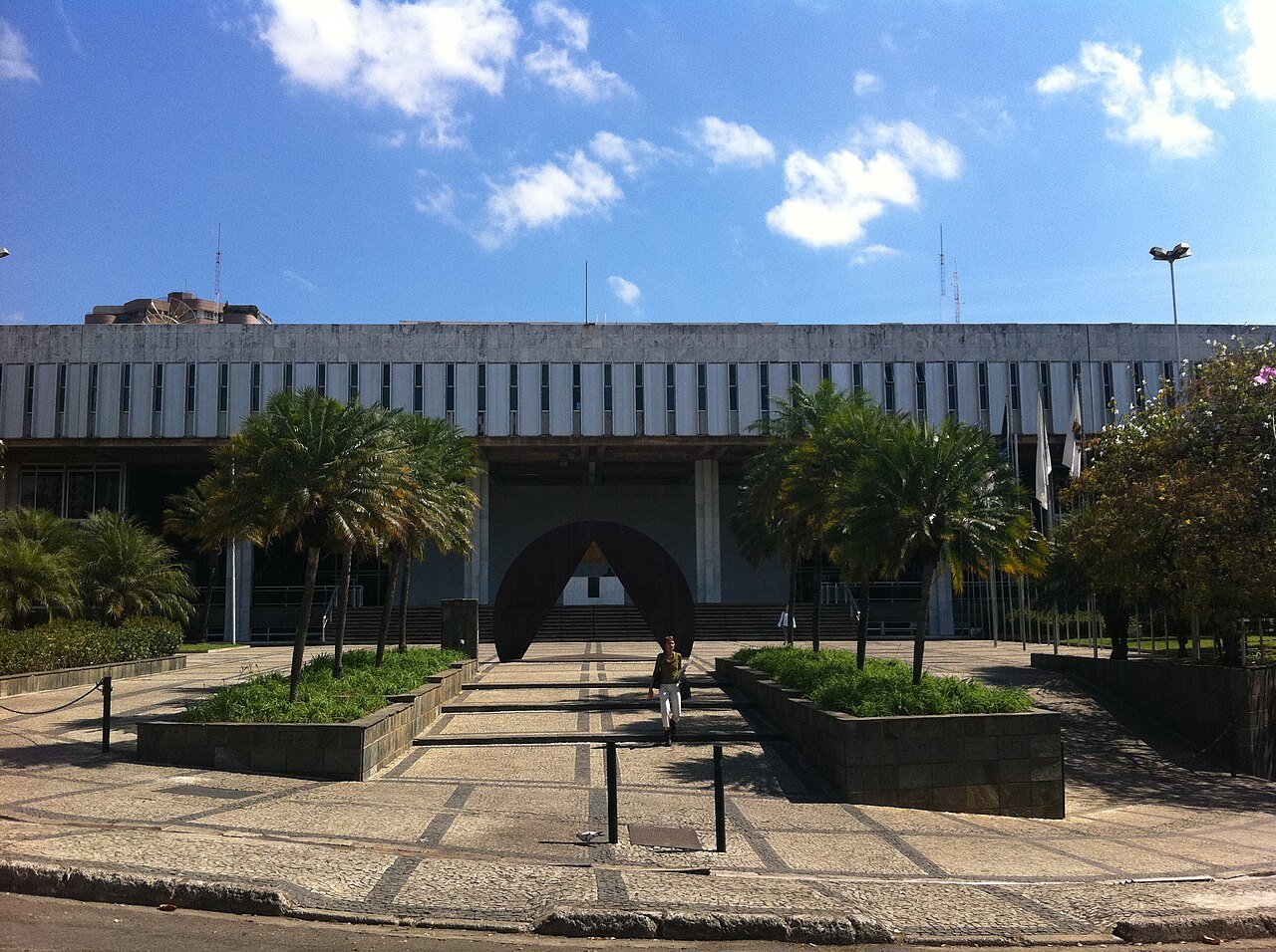 Fachada da Assembleia Legislativa de Minas Gerais, em Belo Horizonte
