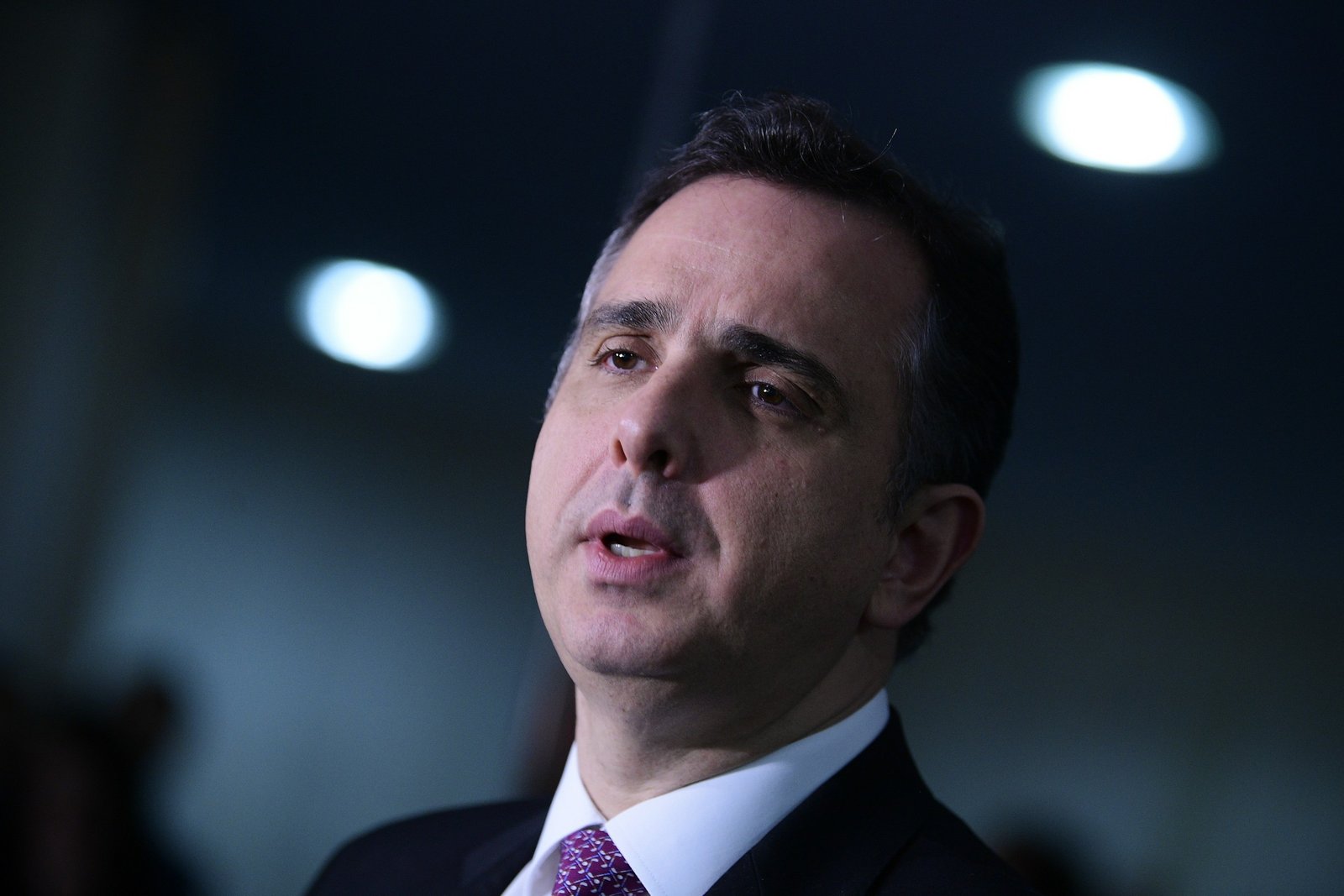 O ministro do TCU e ex-presidente do Senado Rodrigo Pacheco concede entrevista em foto de arquivo