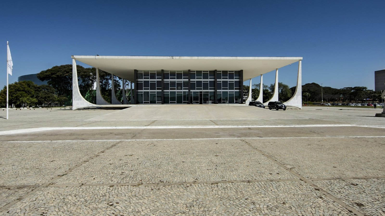 Fachada do edifício-sede do Supremo Tribunal Federal, na Praça dos Três Poderes, em Brasília