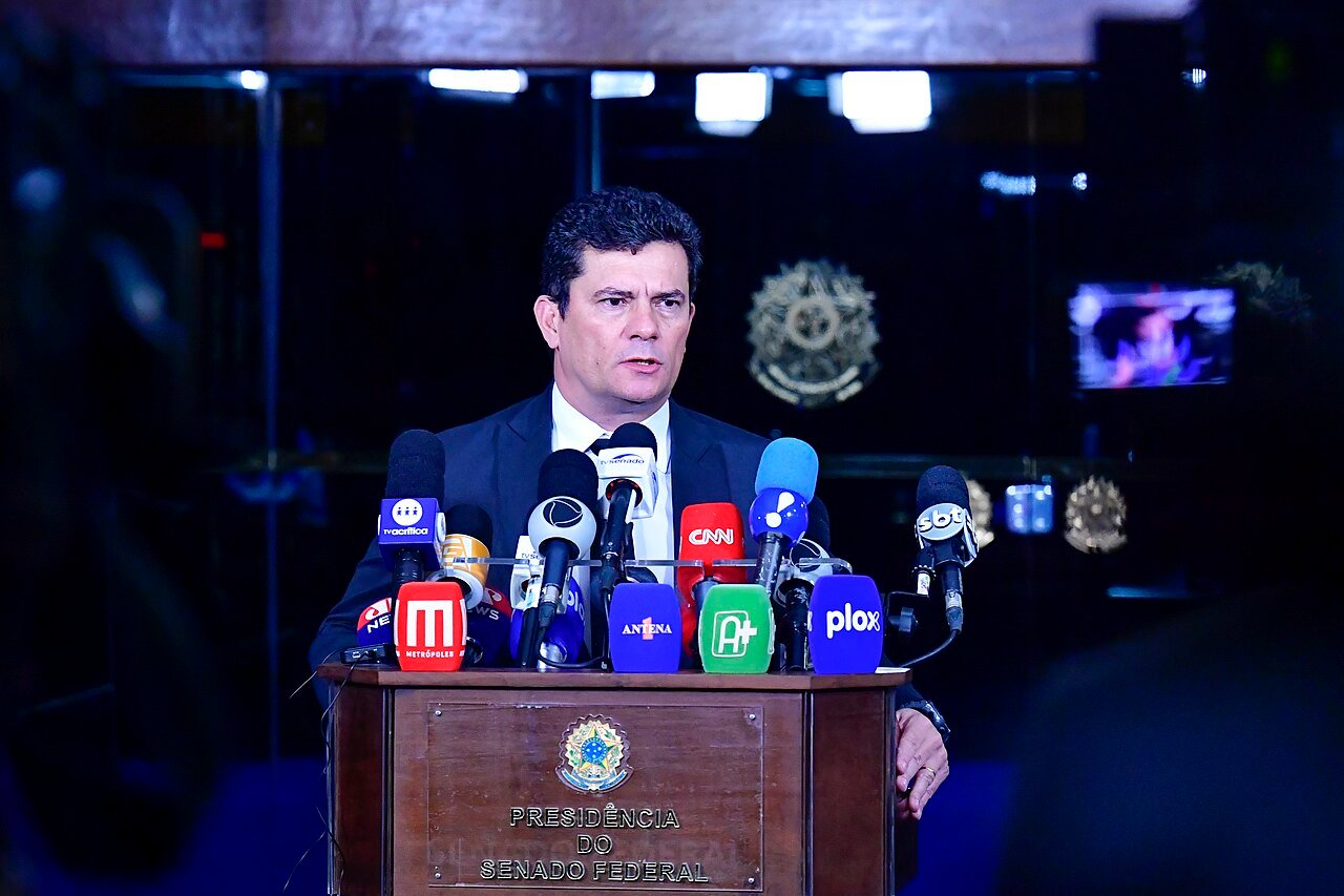 Senador Sergio Moro fala a jornalistas em entrevista coletiva no Senado Federal