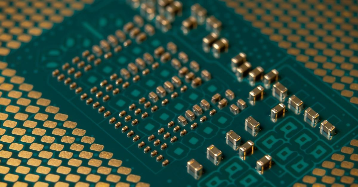 Close de circuito de microprocessador com componentes eletrônicos